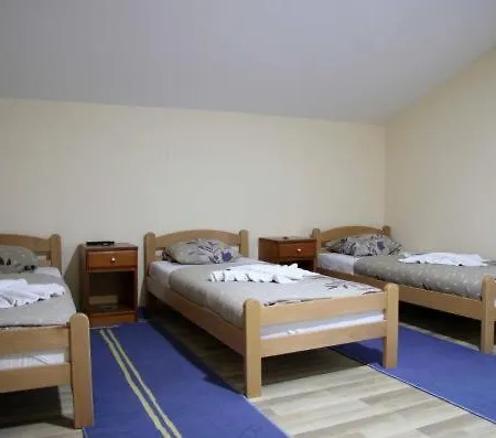 Gostinjska kuća Kadunic *